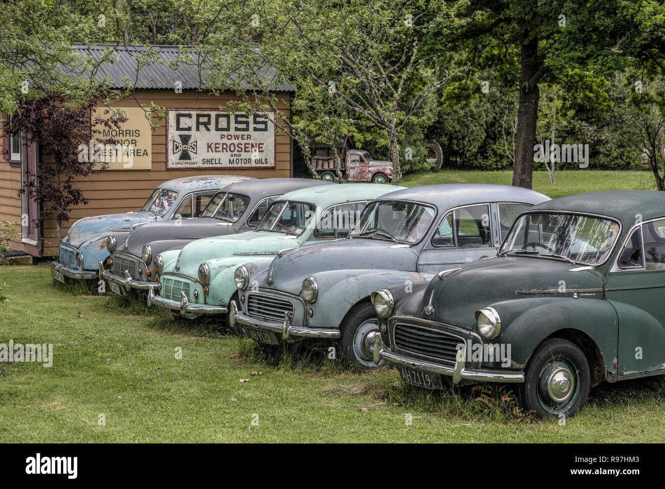 Classic Cars in Manapouri, Südinsel, Neuseeland Stockfoto