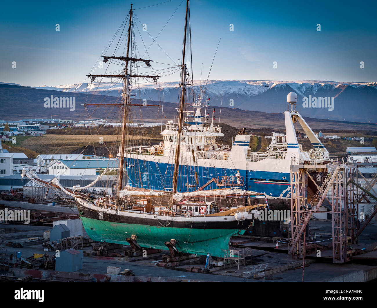 Hafen von Akureyri im Norden Islands Stockfoto