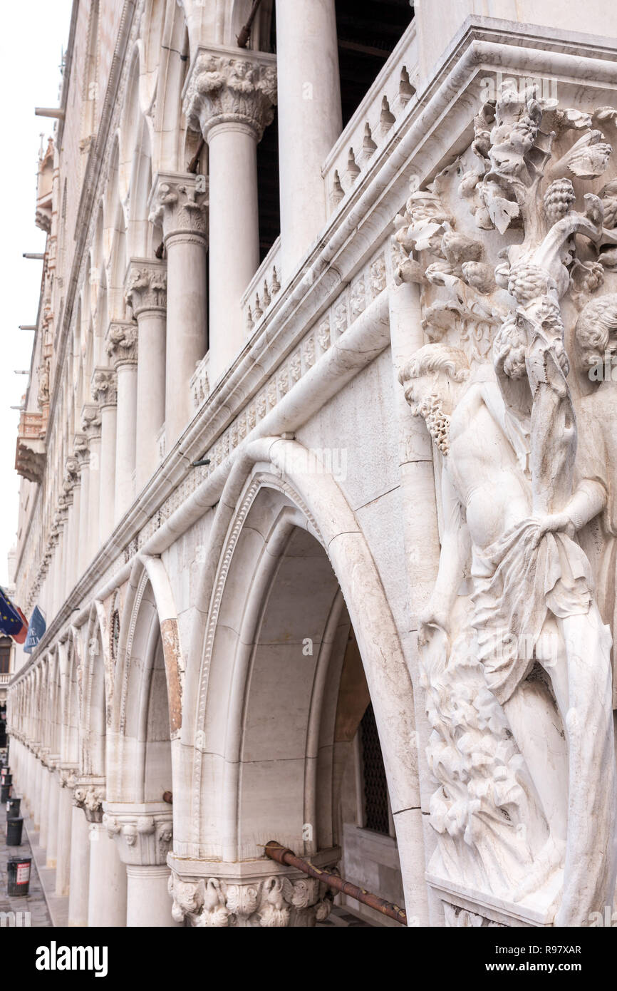 Nahaufnahme im Dogenpalast in Venedig, Italien Stockfoto