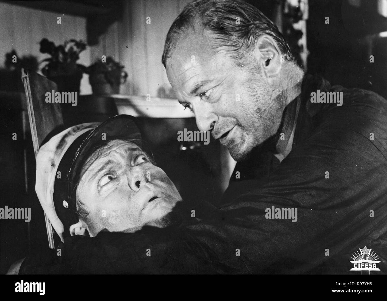 Original Film Titel: FÄHRE NACH HONGKONG. Englischer Titel: FÄHRE NACH HONGKONG. Jahr: 1959. Regie: LEWIS GILBERT. Stars: Curd Jürgens, Orson Welles. Credit: Rang/Album Stockfoto Original Film Titel: FÄHRE NACH HONGKONG. Englischer Titel: FÄHRE NACH HONGKONG. Jahr: 1959. Regie: LEWIS GILBERT. Stars: Curd Jürgens, Orson Welles. Credit: Rang/Album Stockfoto