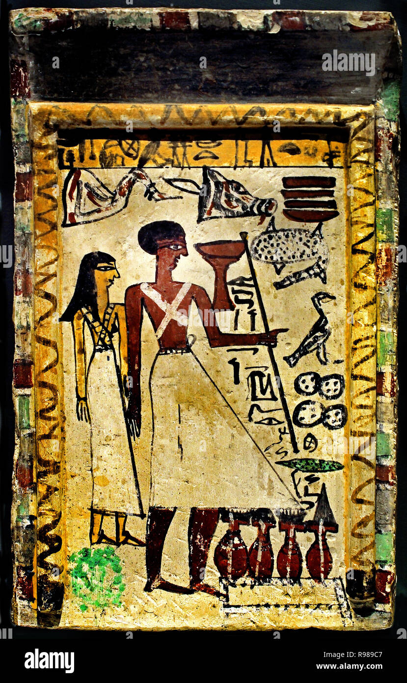 Stela-Stele Material: Kalkstein Maße: 40 x 23 cm Erste Zwischenzeit; 11. Dynastie Ägypten, Ägyptische. Stockfoto