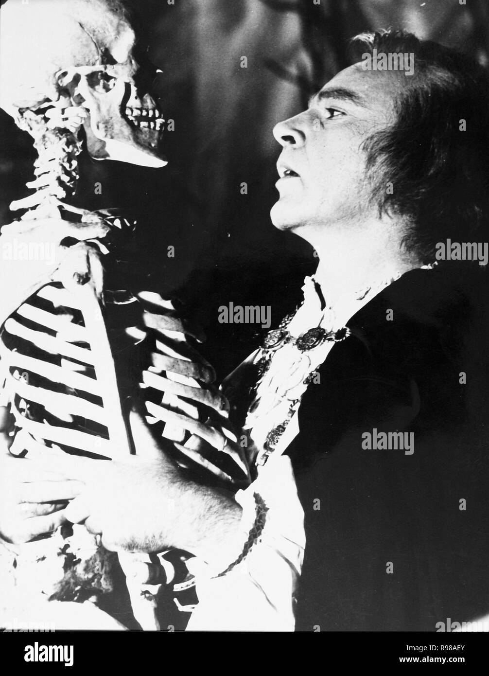 Original Film Titel: Doktor Faustus. Englischer Titel: Doktor Faustus. Jahr: 1967. Regisseur: Richard Burton. Stars: Richard Burton. Credit: OXFORD UNIV/Nassau/VENFILMS/COLUMBIA/Album Stockfoto