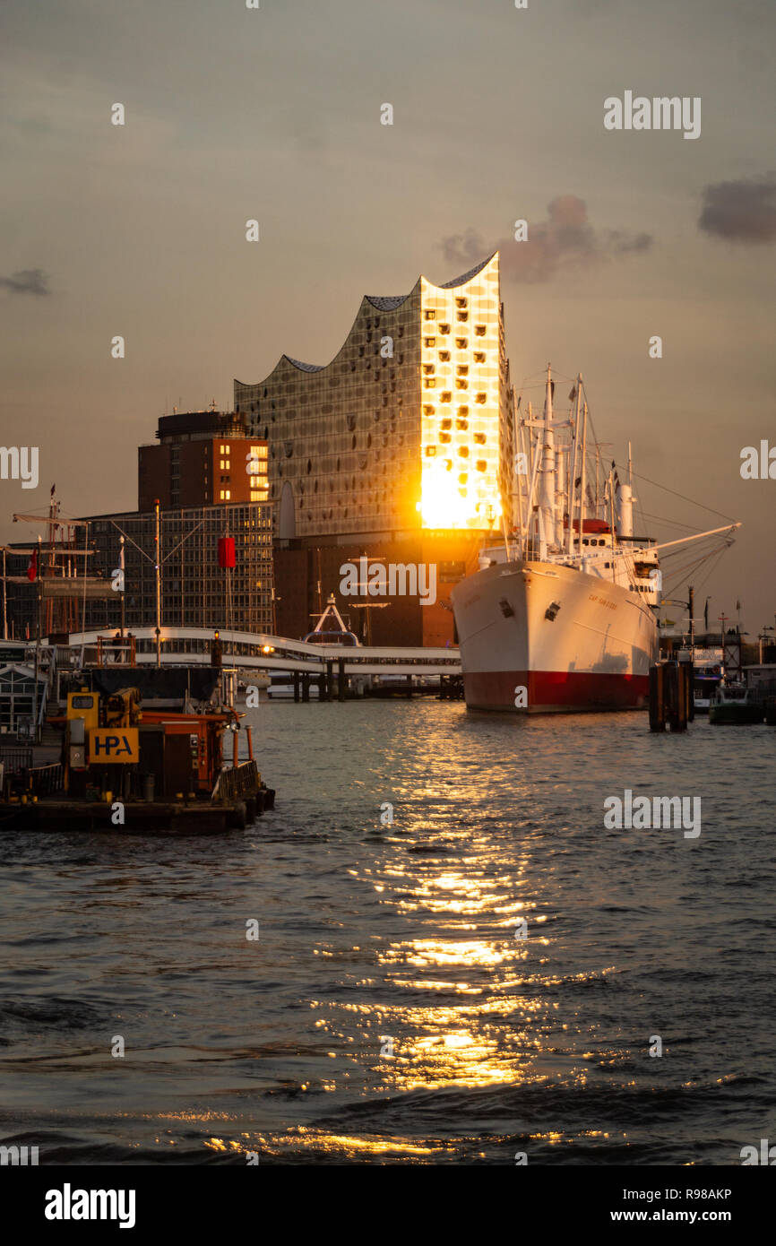 HAMBURG, DEUTSCHLAND - 11. November 2018: Stockfoto