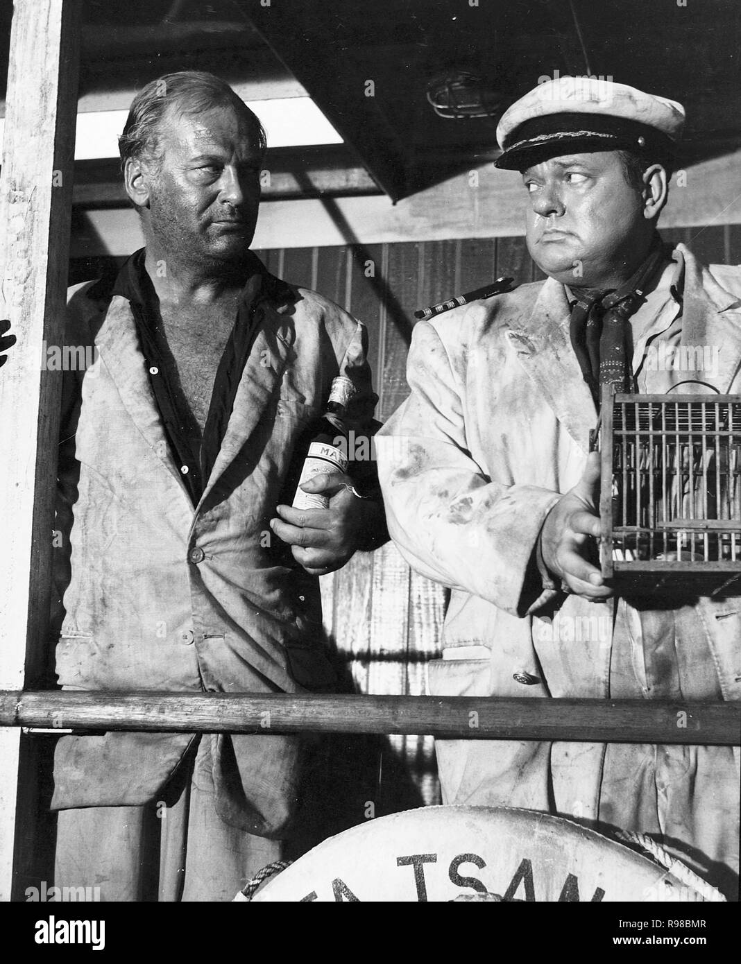 Original Film Titel: FÄHRE NACH HONGKONG. Englischer Titel: FÄHRE NACH HONGKONG. Jahr: 1959. Regie: LEWIS GILBERT. Stars: Curd Jürgens, Orson Welles. Credit: Rang/Album Stockfoto Original Film Titel: FÄHRE NACH HONGKONG. Englischer Titel: FÄHRE NACH HONGKONG. Jahr: 1959. Regie: LEWIS GILBERT. Stars: Curd Jürgens, Orson Welles. Credit: Rang/Album Stockfoto