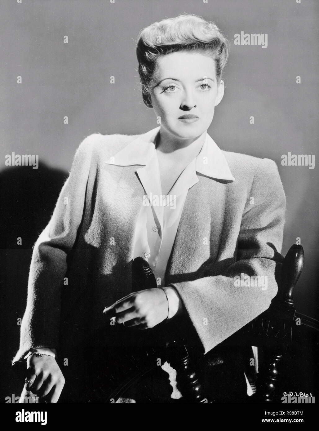 Original Film Titel: NOW, Voyager. Englischer Titel: Nun, Voyager. Jahr: 1942. Regie: IRVING RAPPER. Stars: BETTE DAVIS. Quelle: WARNER BROTHERS/Album Stockfoto