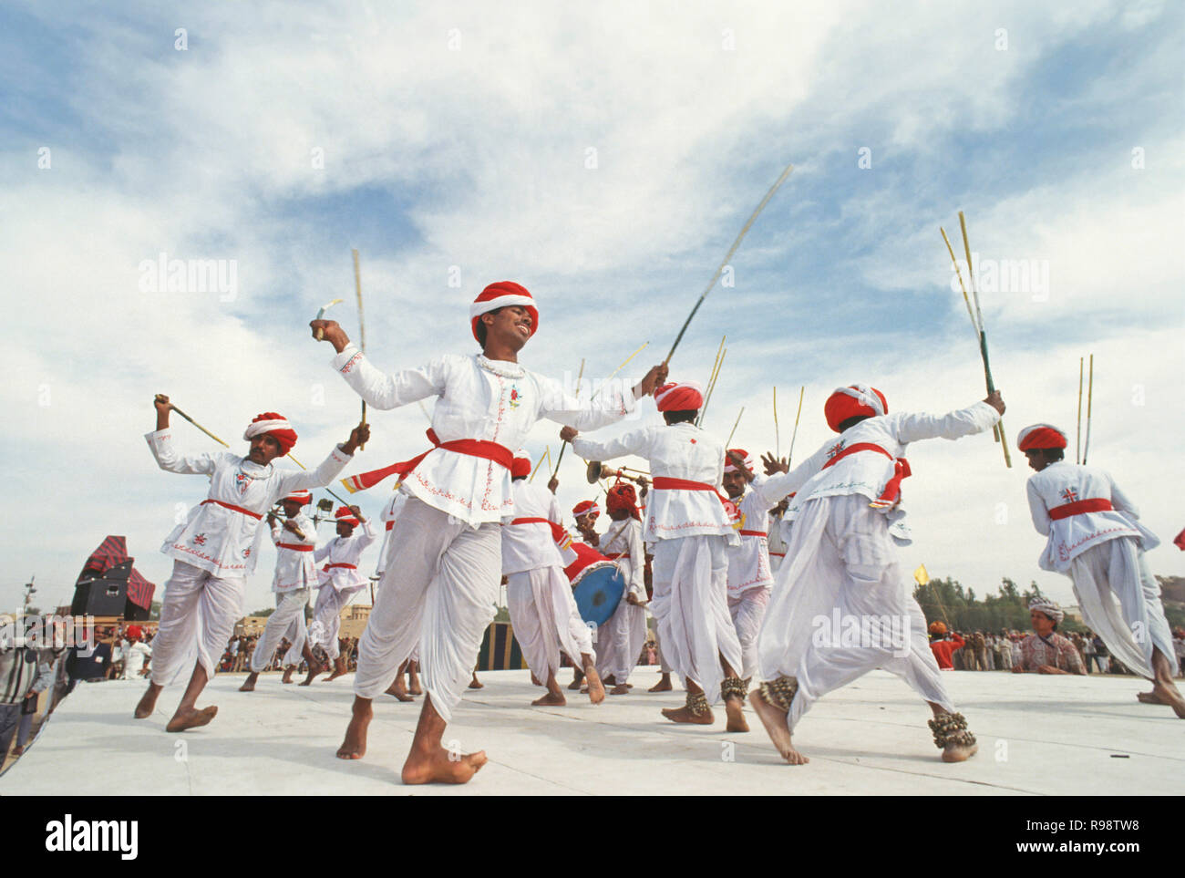 Bhil adivasi Tanzen, Madhya Pradesh, Indien Stockfoto