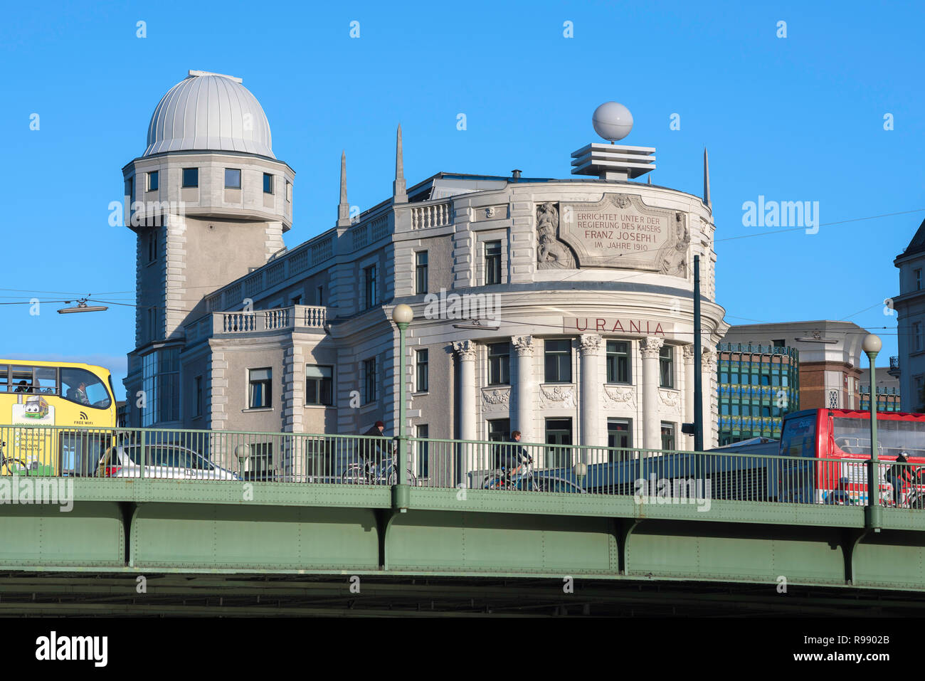 Urania Sternwarte Wien, im Jahre 1910 entworfen von Art nouveau Architekten Max Fabiani, der Urania Gebäude in Wien noch funktioniert wie ein Observatorium. Stockfoto