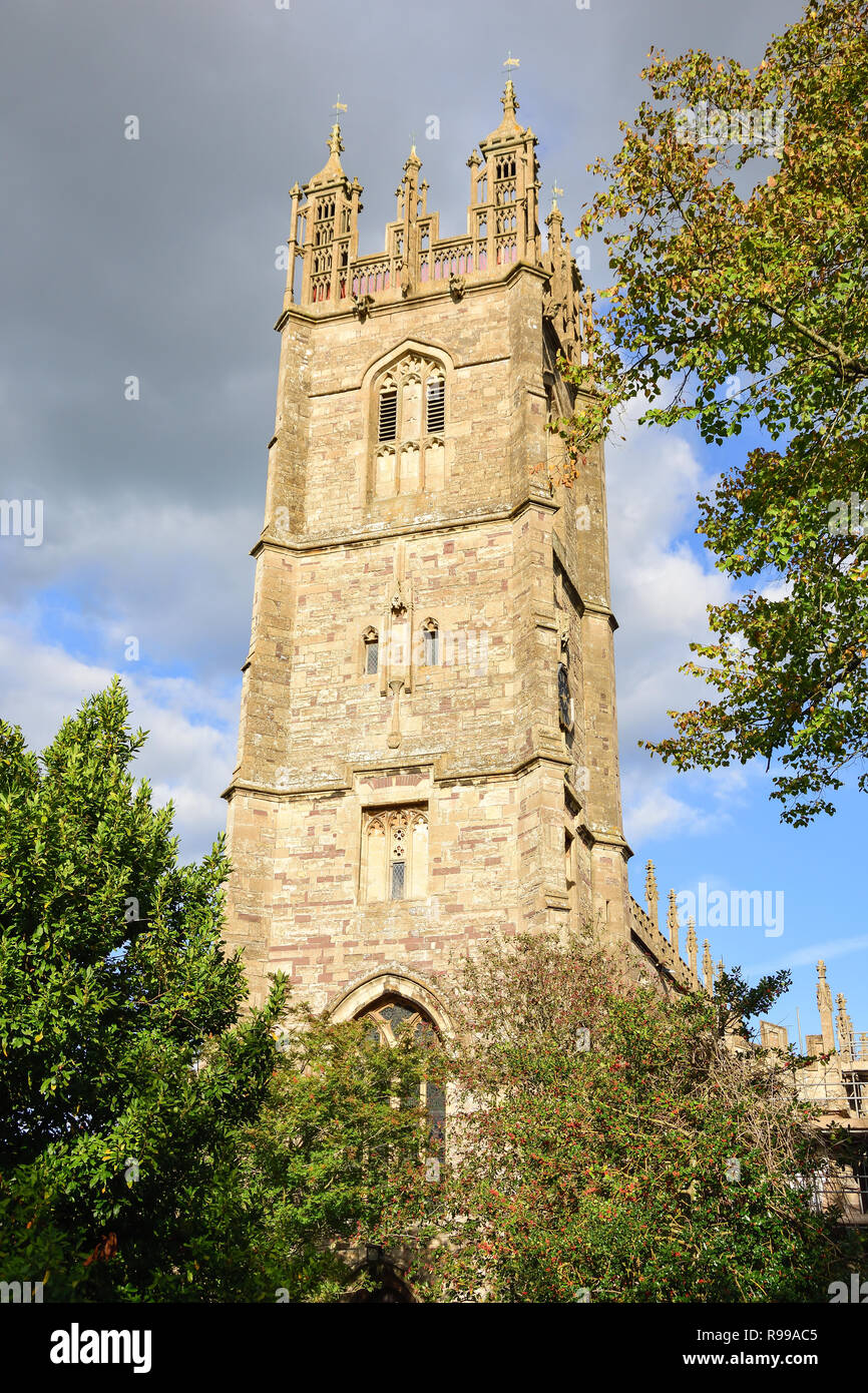 St. Mary's Church Tower, Castle Street, Thornbury, Gloucestershire, England, Vereinigtes Königreich Stockfoto