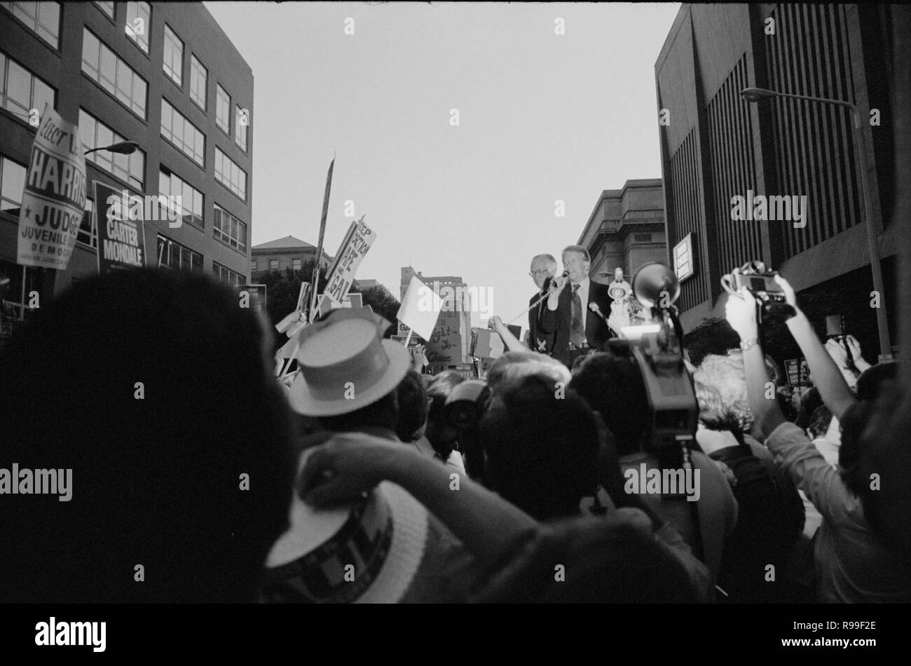 Jimmy Carter an einer Rallye während einer Kampagne stop in Cleveland, Ohio. 1976 8. Sep. Stockfoto