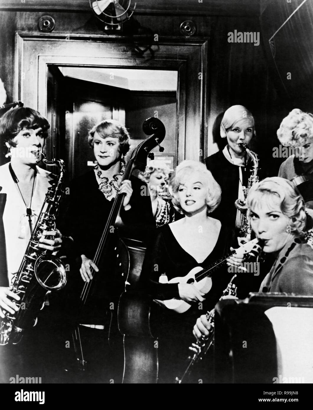Original Film Titel: einige es so heiß. Englischer Titel: einige es so heiß. Jahr: 1959. Regie: Billy Wilder. Stars: Jack Lemmon und Marilyn Monroe, Tony Curtis. Quelle: UNITED ARTISTS/Album Stockfoto