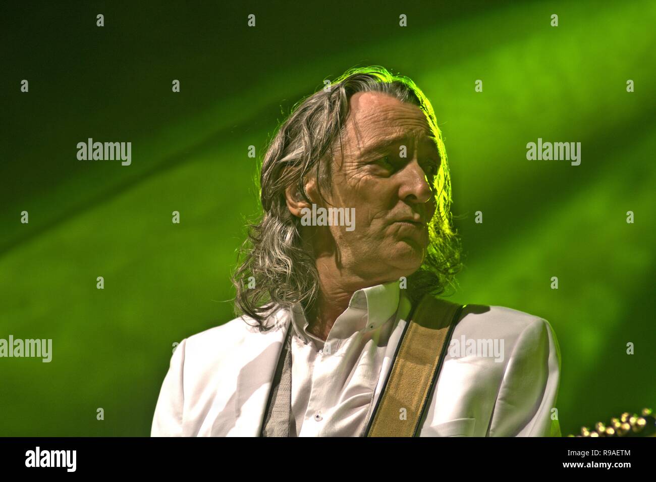 04. August 2017 - Roger Hodgson und Charles Roger Butterfische Hodgson, withbegrunder, ehemaliger Frontmann, Sänger und Songwriter der Britischen Pop/Rock Band Supertramp bei seinem Konzert in der holstenhalle 1 in Neumünster. Der Gig war Teil der "Breakfast in America", World Tour, dem Schleswig-Holstein Musik Festival veranstaltet. | August 4th, 2017 - Roger Hodgson aka Charles Roger Butterfische Hodgson, Gründer, vor Frontmann, Sänger und Songwriter der Britischen Pop/Rock Band Supertramp bei seinem Konzert in der holstenhalle in Neumünster, Deutschland. Die Show ist im Zusammenhang mit dem Frühstück in Amerika worl Stockfoto