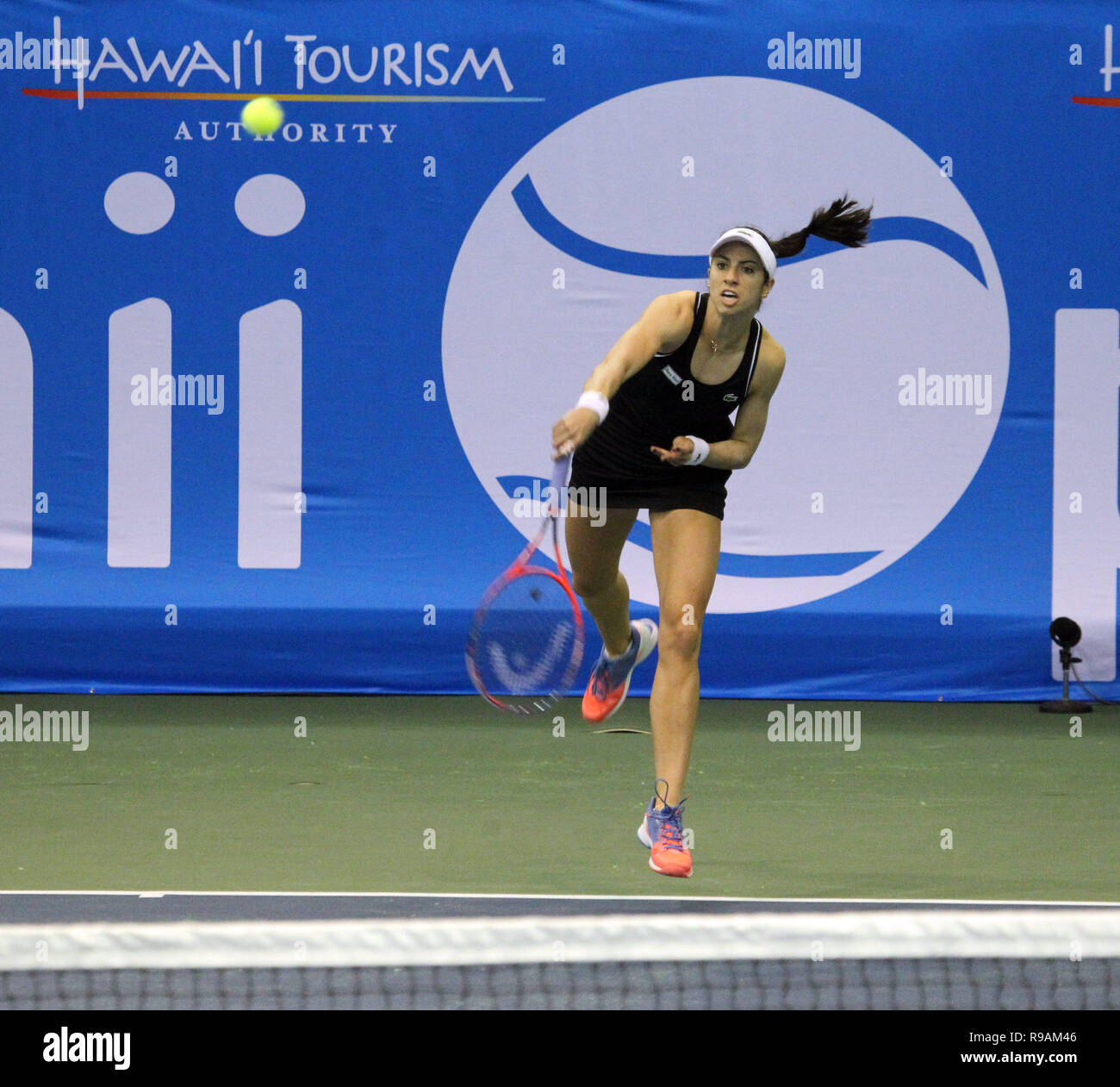 Dezember 21, 2018 - Christaina McHale volleys in einem Match gegen Monica Puig während der Hawaii geöffnet an der Neal S. Blaisdell Center in Honolulu, Hawaii - Michael Sullivan/CSM Stockfoto