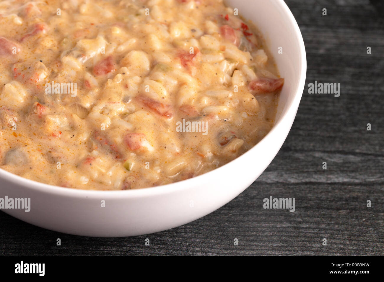 Eine Schüssel Crawfish Etouffee mit Reis Stockfoto