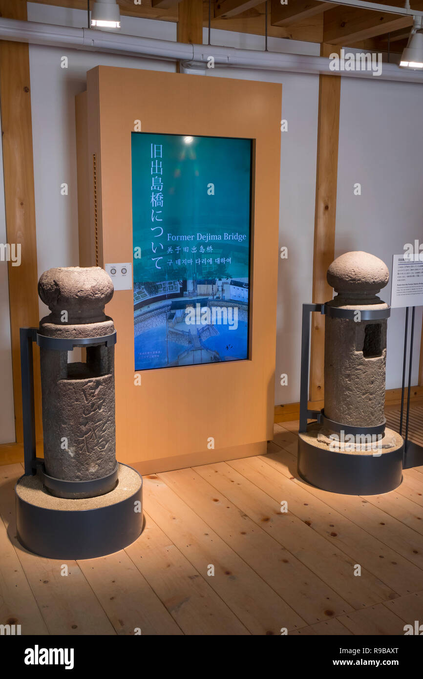 Nagasaki, Japan - 22. Oktober 2018: Ausstellung der ehemaligen Dejima Brücke in Dejima, Nagasaki Stockfoto