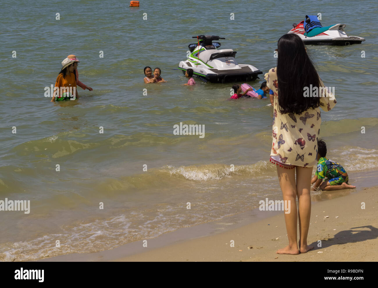 Frauen pattaya Dating, Party