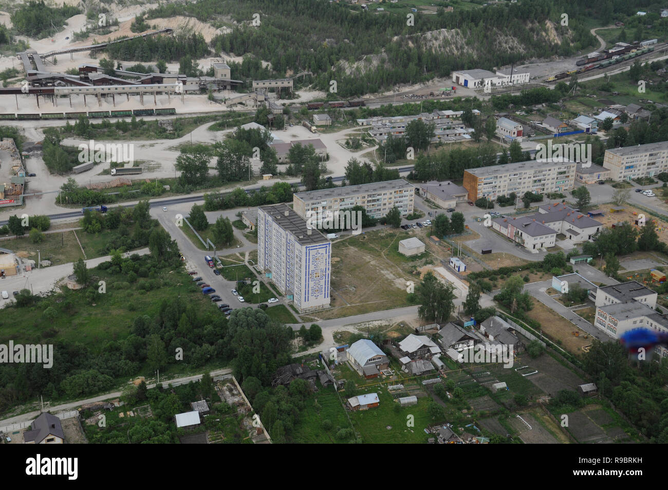 Oblast Wladimir, Russland. Vom 7. Juni 2014. Dorf Melekhovo aus der Luft Stockfoto