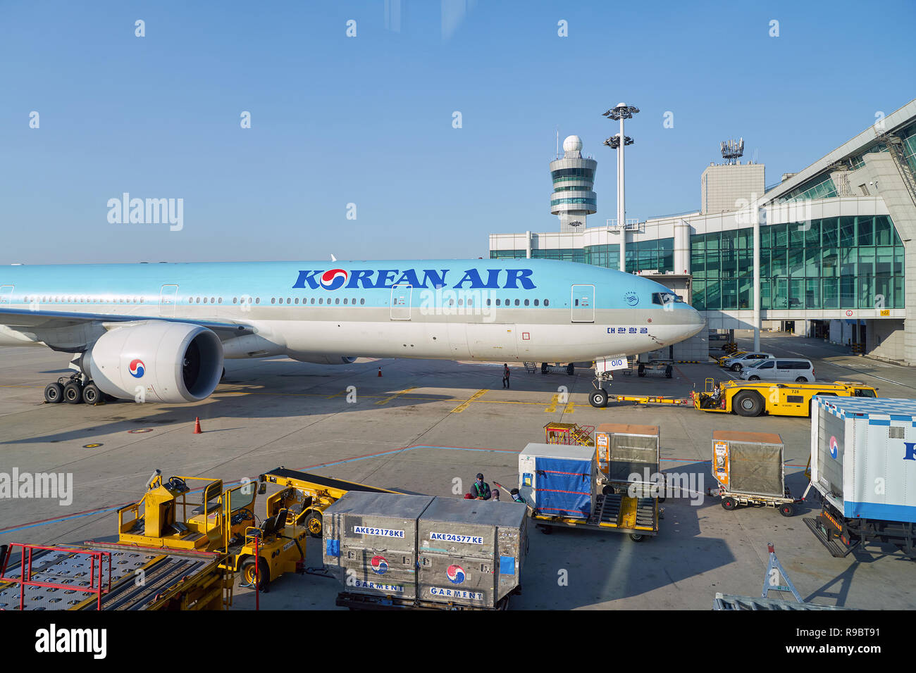 INCHEON, Südkorea ca. Mai 2017 Korean Air Flugzeug auf der Rollbahn