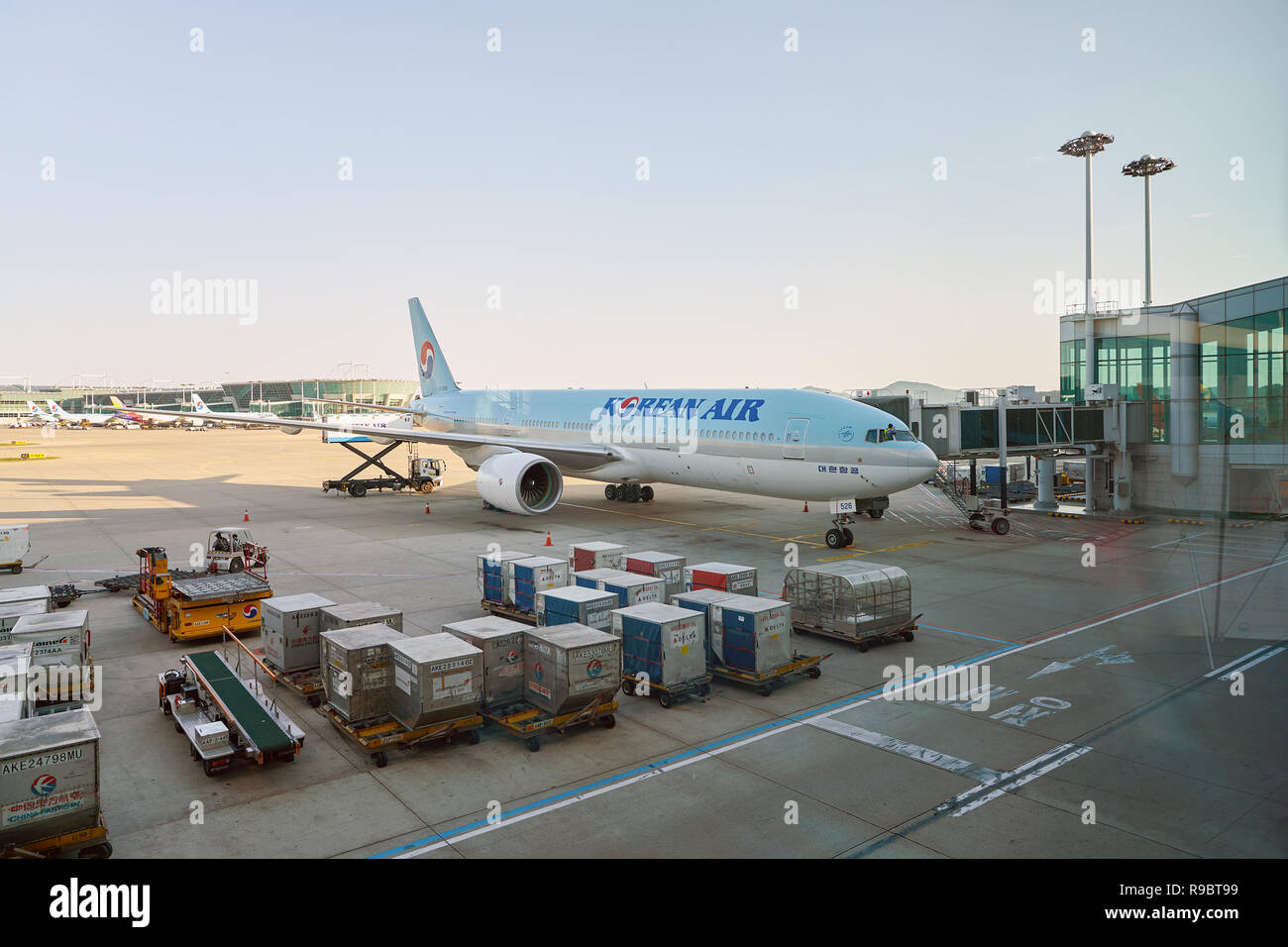 INCHEON, Südkorea ca. Mai 2017 Korean Air Flugzeug auf der Rollbahn