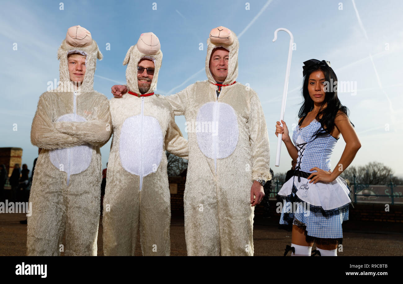 Little bo peep und ihr schaf kostuem