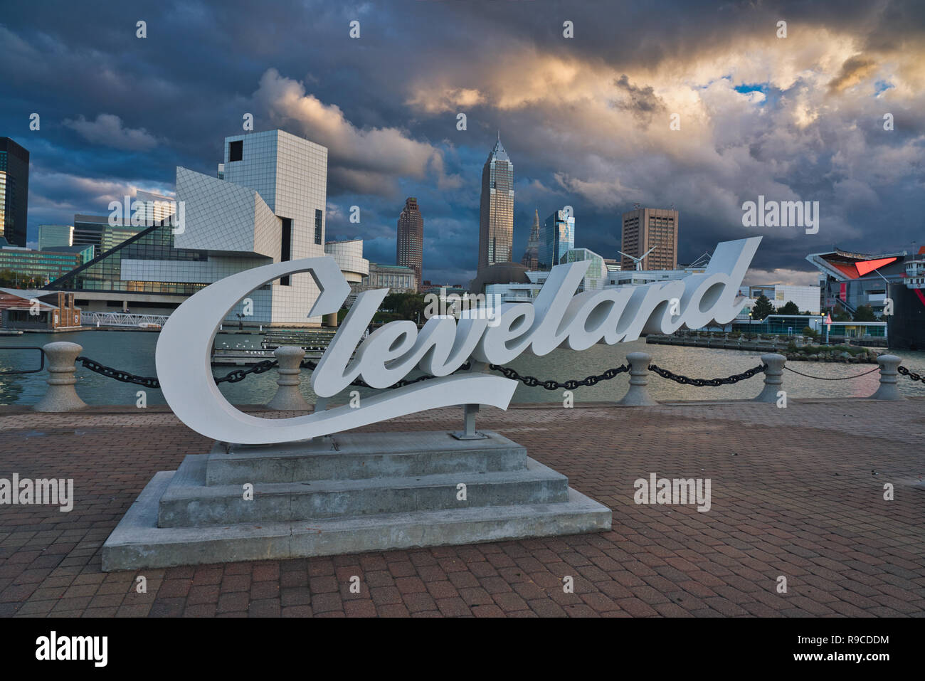 Foto der Stadt Cleveland am Sonnenuntergang Stockfoto