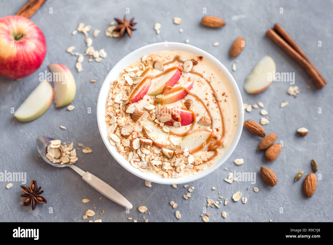 Winter bananenapfel -Fotos und -Bildmaterial in hoher Auflösung – Alamy