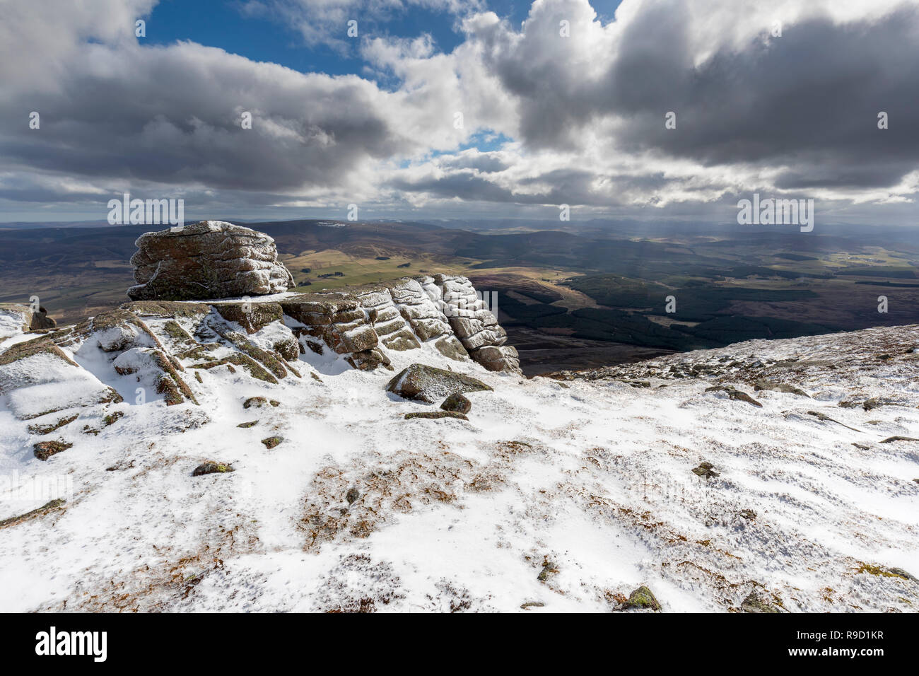 Ben Rinnes; Schnee; Schottland; VEREINIGTES KÖNIGREICH Stockfoto