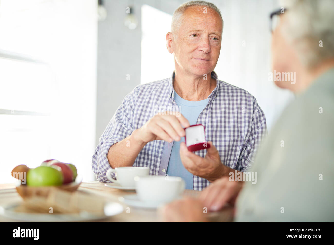 Den Ring zu Frau Stockfoto