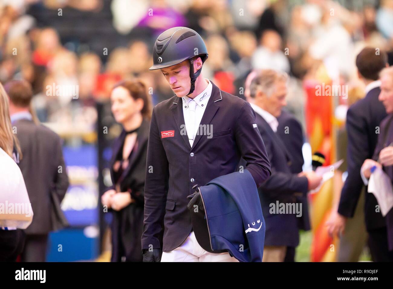 London, Großbritannien. 22. Dez 2018. Sieger. William Whitaker. Coursewalk. Die Longines FEI Weltcup Springen. Springen. Olympia. Die London International Horse Show. London. GBR. Credit: Sport in Bildern/Alamy leben Nachrichten Stockfoto