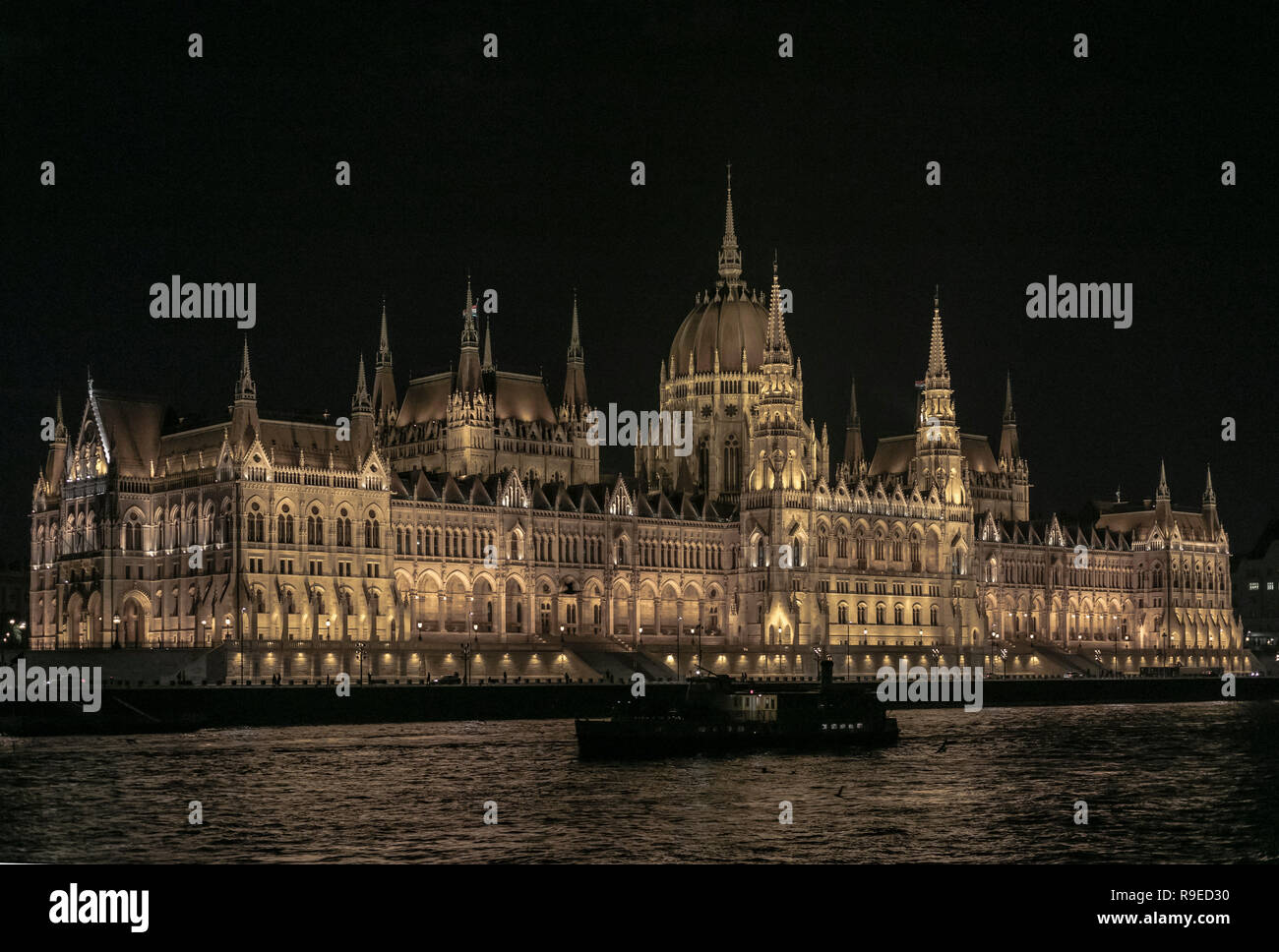 Nachtschuss - ungarisches parlament, Budapest, Ungarn Stockfoto