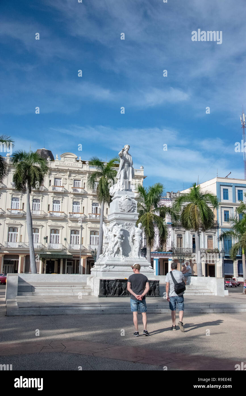 Statue von Jose Marti im Central Park, Agramonte, Havanna, Kuba. Stockfoto