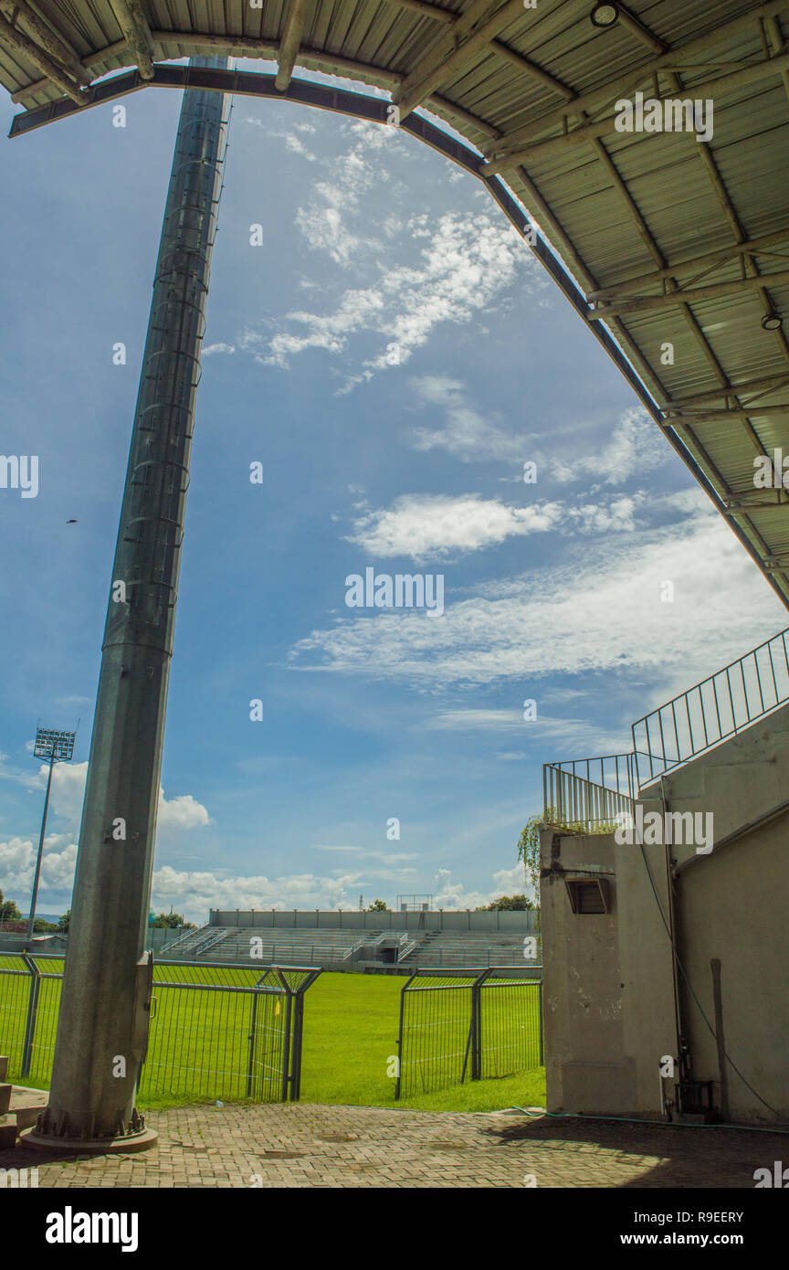 Diese Sporthalle ist in Banyuwangi entfernt Stockfoto