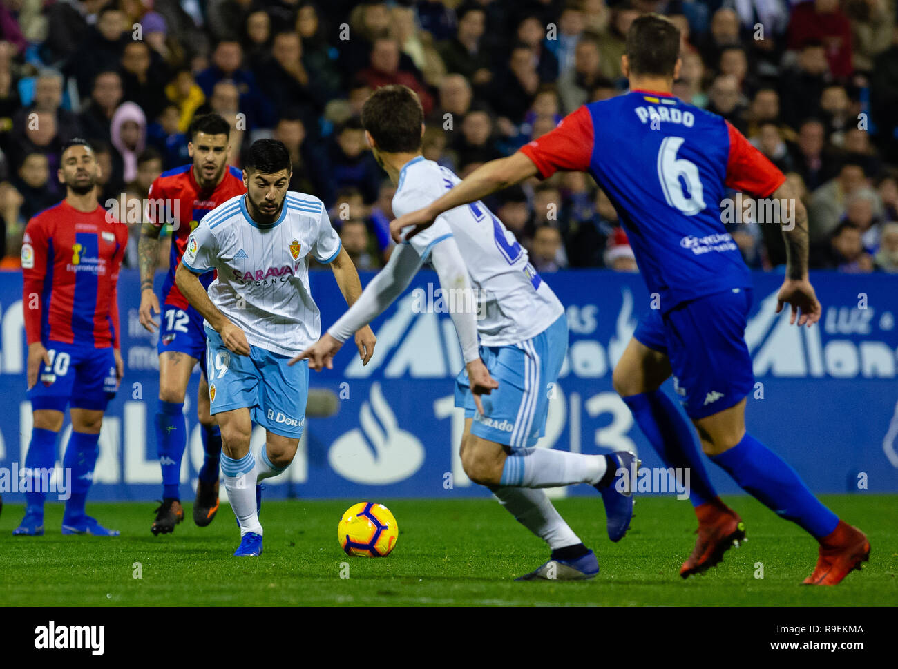 Zaragoza, Spanien. 22 Dez, 2018. Giorgi Papunashvili von Real Saragossa (19) während der LaLiga Übereinstimmung zwischen Real Saragossa und Extremadura im La Romareda. Credit: Daniel Marzo/Pacific Press/Alamy leben Nachrichten Stockfoto