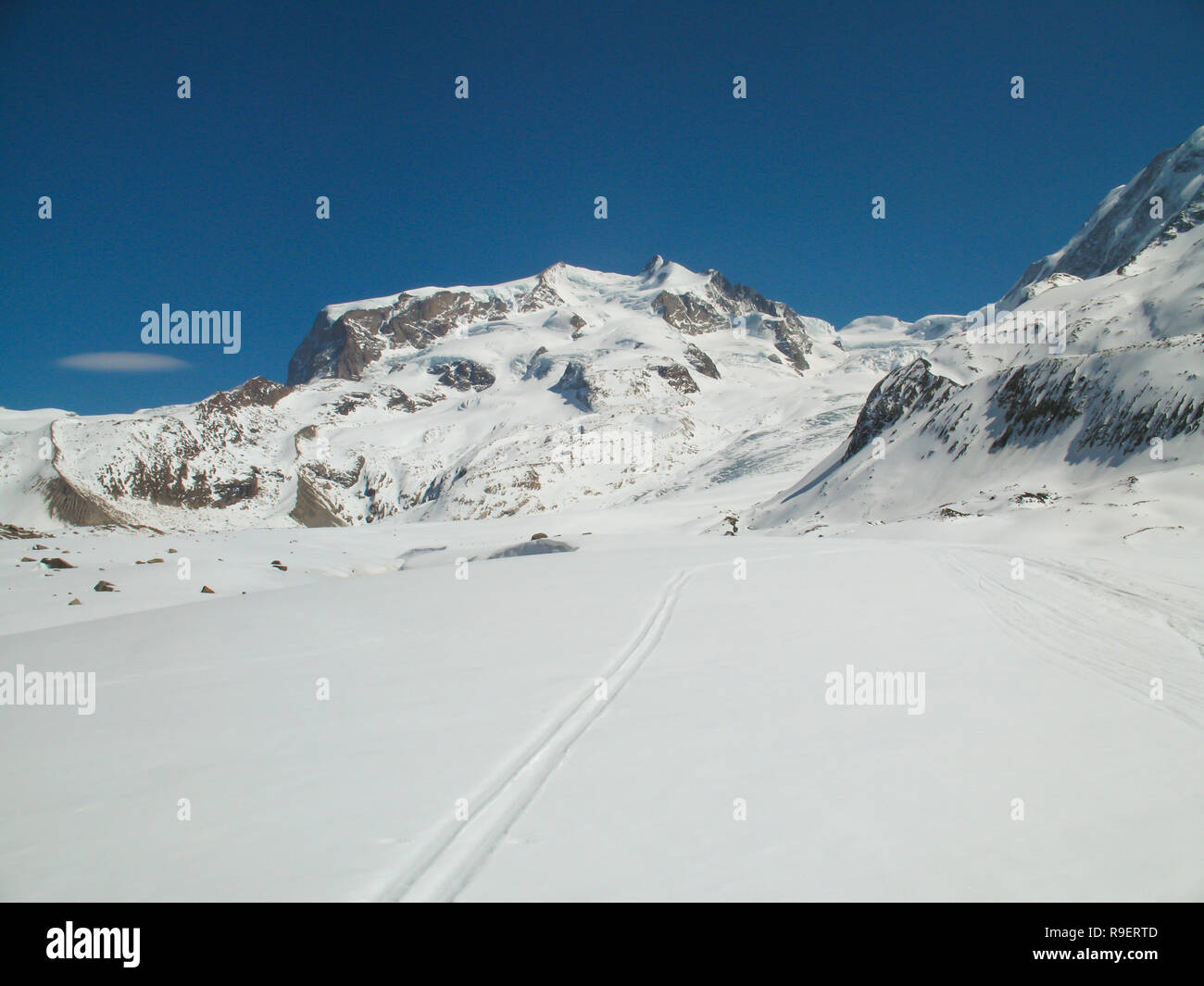 Monte rosa range mit nordend -Fotos und -Bildmaterial in hoher ...