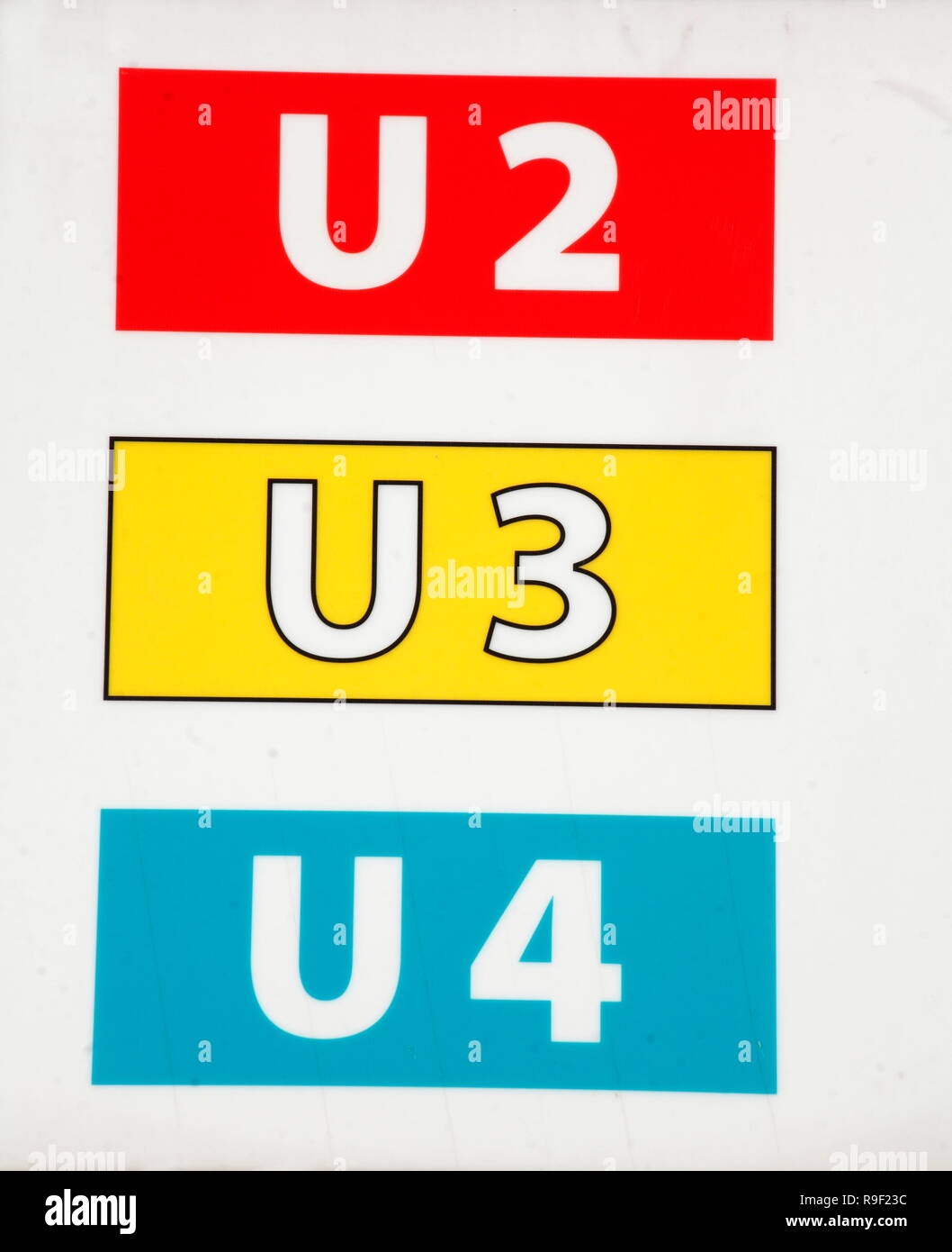 Piktogramm U-Bahn U2, U3, U4, Hamburg, Deutschland, Europa ich Texte zu den Piktogrammen, die Haltestellen der U-Bahn U2, U3, U4, Hamburg, Deutschland, Europa I Stockfoto