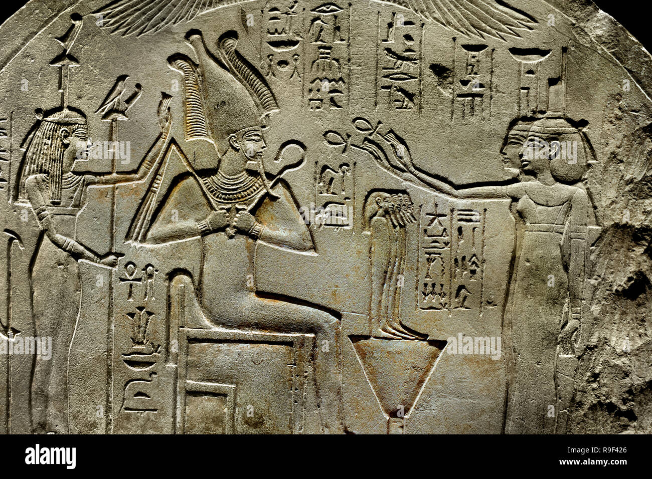 Stele Fragment mit Osiris und andere Götter, 49 x 55 x 10 cm, Zeitraum: Neues Reich 1550-1070 v. Chr., Ägypten, Ägyptische. Stockfoto