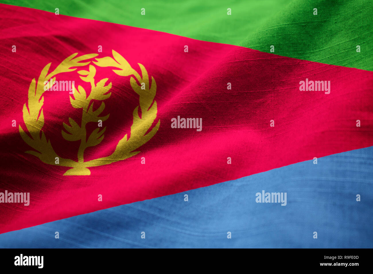 Nahaufnahme von gekräuselten Eritrea Flagge Eritrea Flagge weht im Wind Stockfoto