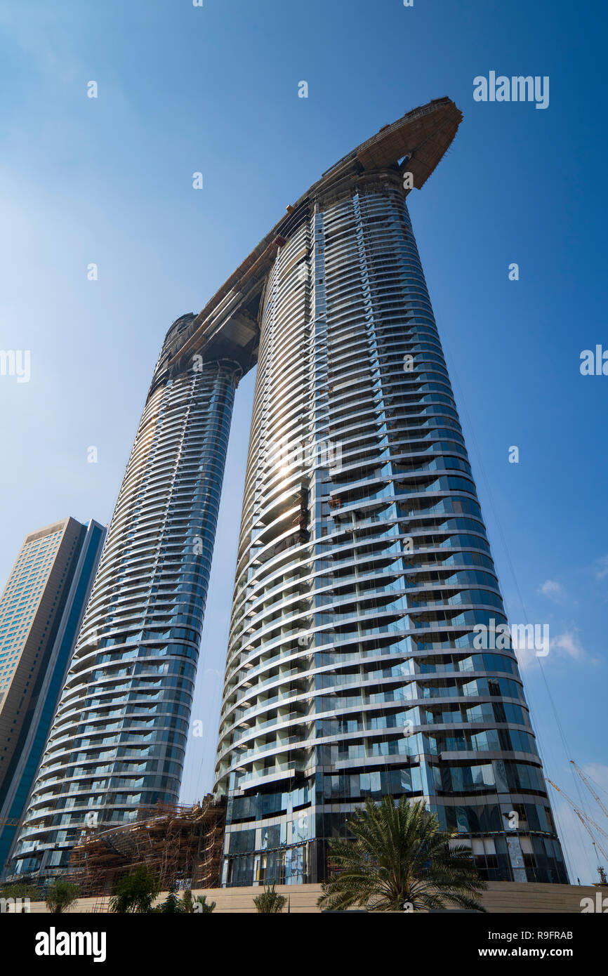 Die Adresse Sky View Hochhaus Luxus apartment Towers im Bau in der Innenstadt von Dubai, Vereinigte Arabische Emirate Stockfoto