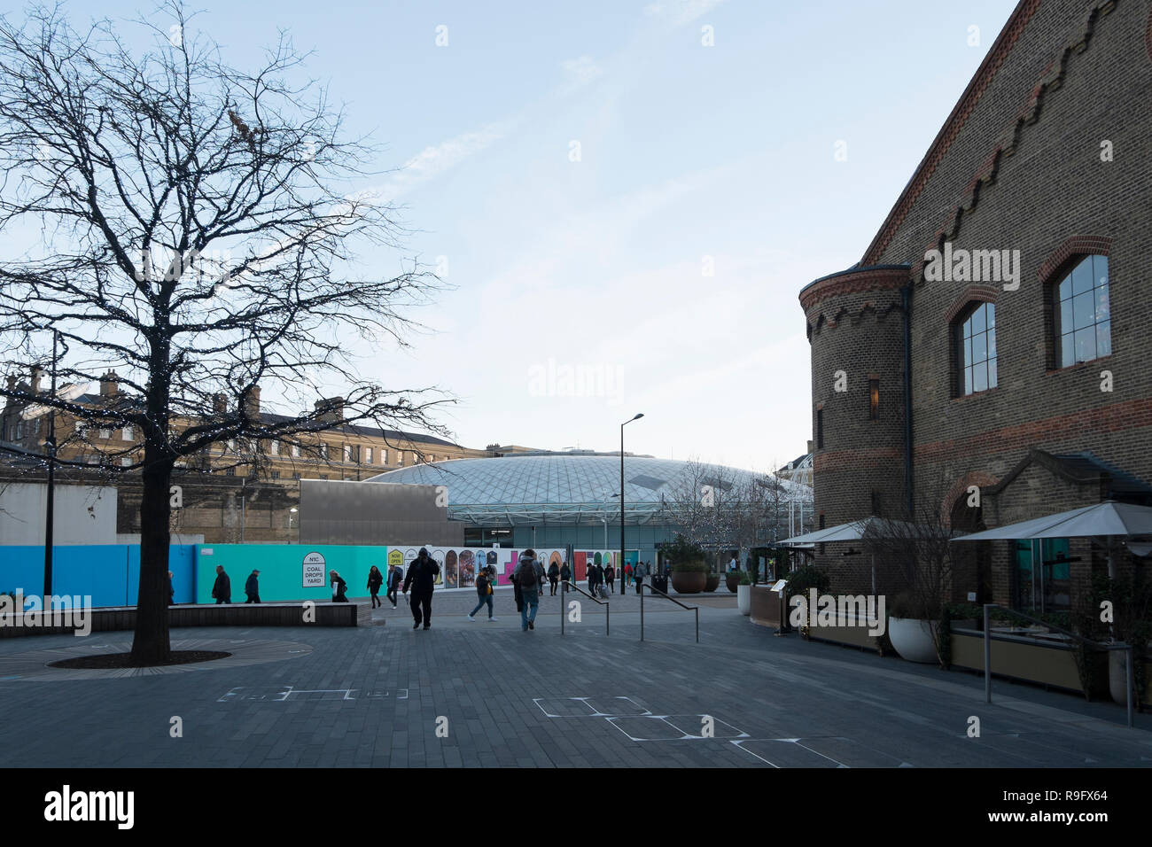 Das deutsche Gymnasium im Bahnhof St Pancras Einkaufs- und Büroviertel in N1C, London, UK. Stockfoto