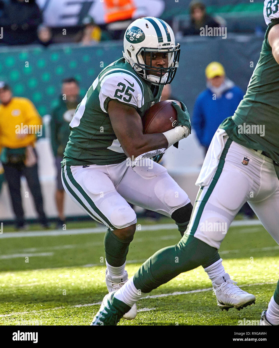 East Rutherford, New Jersey, USA. 23 Dez, 2018. New York Jets zurück laufen Elia McGuire (25) sieht für die Zimmer in der ersten Hälfte bei einem NFL Spiel zwischen den Green Bay Packers und die New York Jets an MetLife Stadium in East Rutherford, New Jersey. Duncan Williams/CSM/Alamy leben Nachrichten Stockfoto