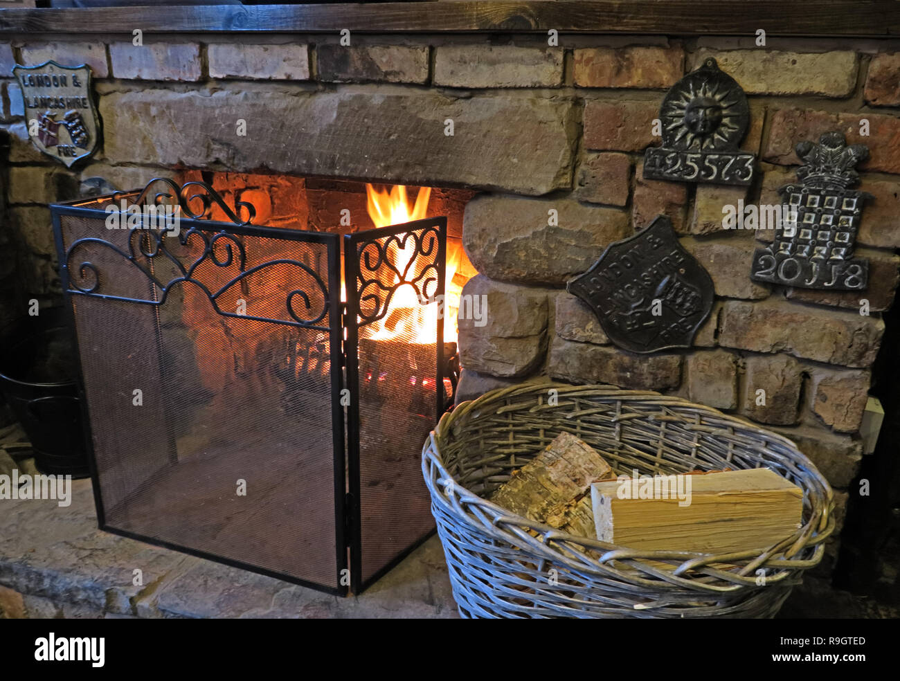 Walton Kamin und Feuer Versicherungen Marken, Warrington, Cheshire, UK, Stockfoto