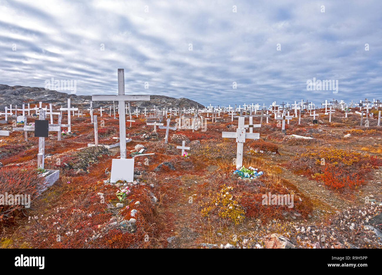 Friedhof und Kreuze auf arktische Tundra in der Nähe von Ilulissat, Grönland Stockfoto
