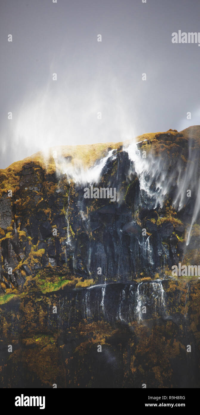 Invertiert Wasserfall in Island Stockfoto