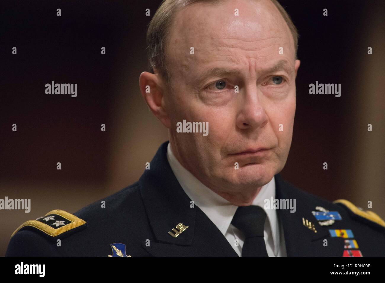 Befehlshaber der US Northern Command Gen. Charles H. Jacoby Jr. bezeugt vor dem Streitkräfteausschuss des Senats während der Anhörungen in der Verteidigung Antrag auf Genehmigung für das Geschäftsjahr 2015 und die kommenden Jahre Verteidigung Programm an der Dirksen Senate Office Building 13. März in Washington, D.C., 2014 Stockfoto