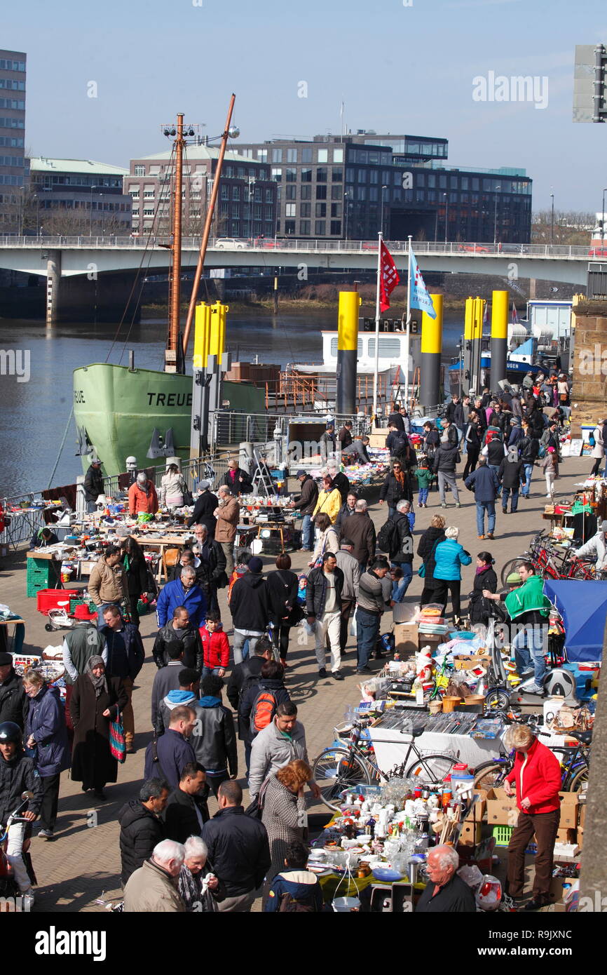 Kajenmarkt Flohmarkt Kajenmarkt Flohmarkt