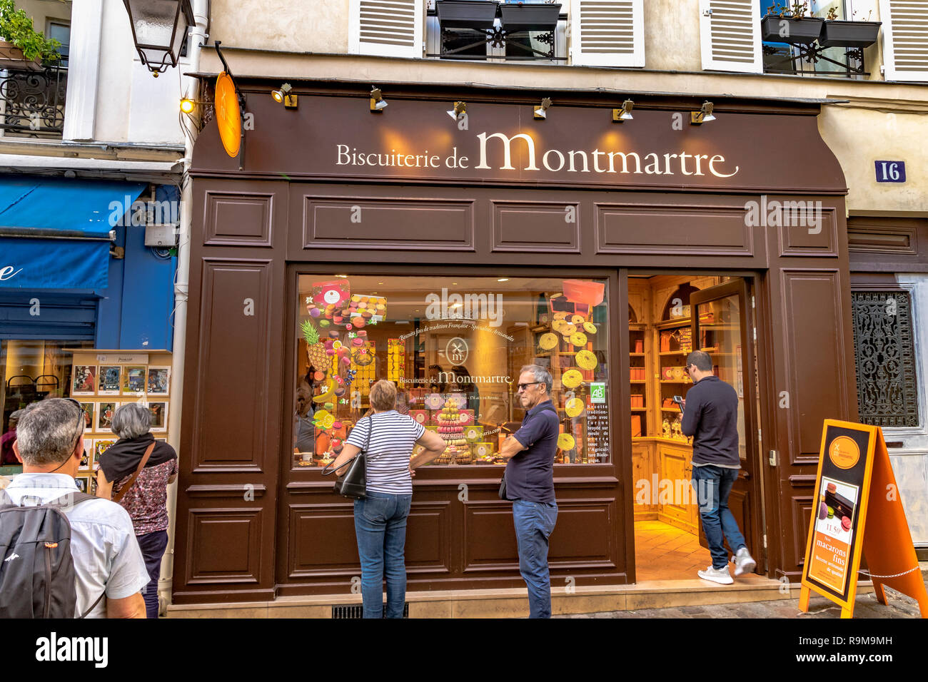 Buscuiterie de Montmartre, eine Macaron und Konditorei bei 6 rue Norvins, Montmartre, Paris Stockfoto