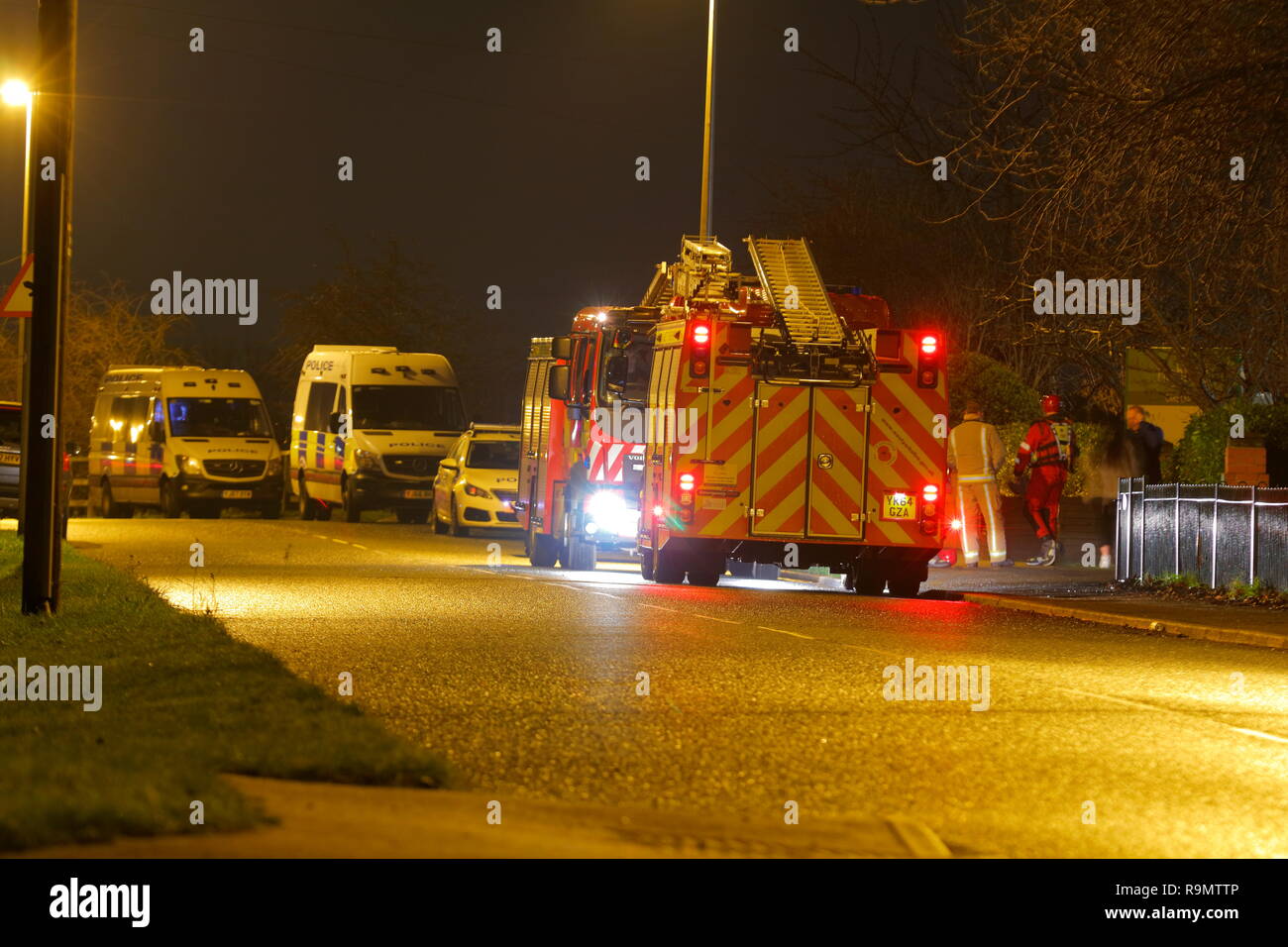 Allerton Bywater, Leeds, Großbritannien. 26 Dez, 2018. Ein Notdienst, Präsenz außerhalb Highfield Care Center, wo eine vermisste Person berichtet worden ist. Credit: Yorkshire Pics/Alamy leben Nachrichten Stockfoto