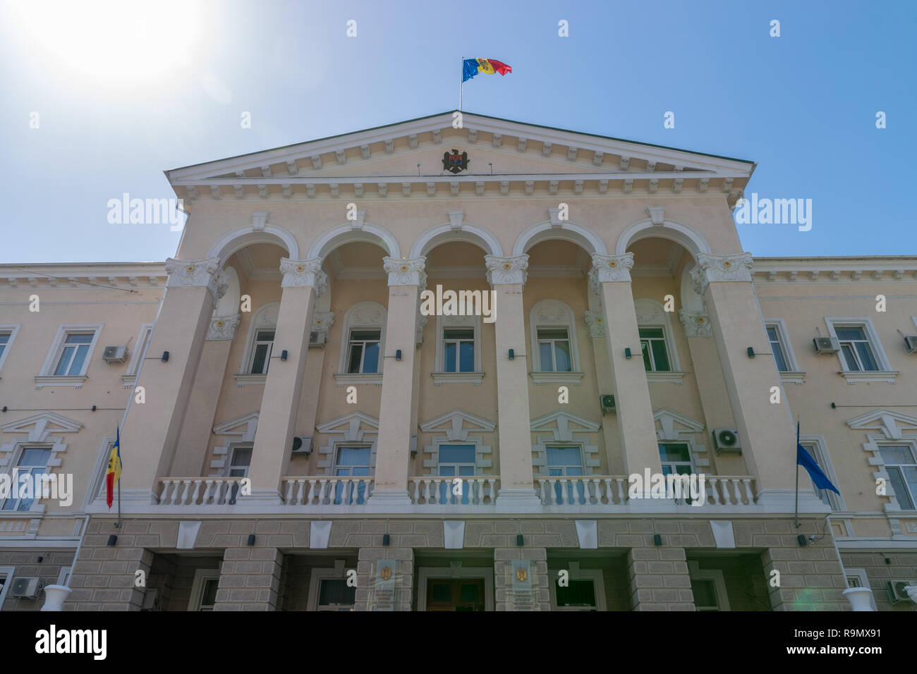 CHISINAU, Moldawien - April 10, 2018: Main builgind des Ministeriums für Innere Angelegenheiten der Republik Moldau in Chisinau. Stockfoto