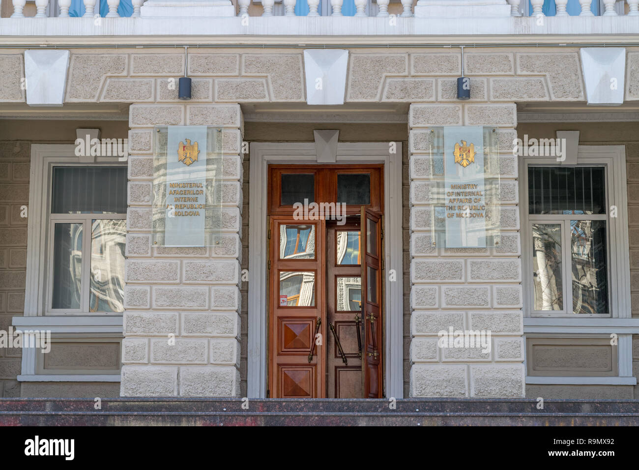 CHISINAU, Moldawien - April 10, 2018: Main builgind des Ministeriums für Innere Angelegenheiten der Republik Moldau in Chisinau. Stockfoto