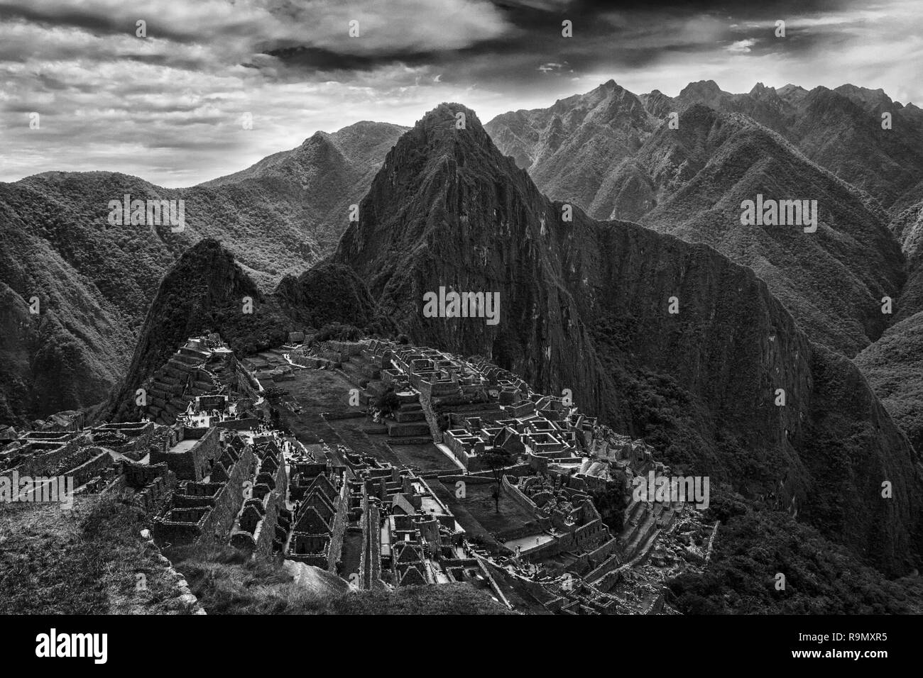 Sicht auf die verlorene Stadt der Inkas Machu Picchu in der Nähe von Cusco, Peru. Machu Picchu ist eine peruanische historische Heiligtum und ein UNESCO-Weltkulturerbe. Machu Stockfoto