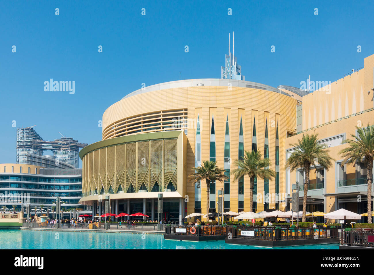 Tagsüber Aussicht auf Dubai Mall außen in Downtown Dubai, Vereinigte Arabische Emirate, VAE Stockfoto